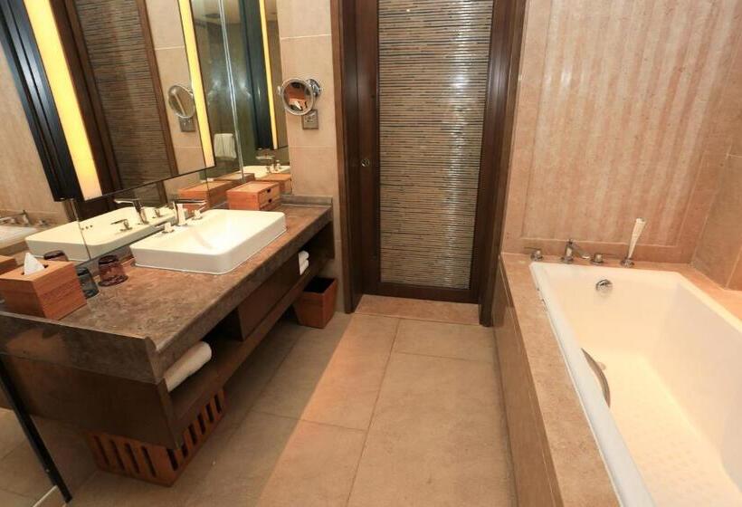 اتاق استاندارد در طبقه همکف, Xiangshui Bay Marriott Resort