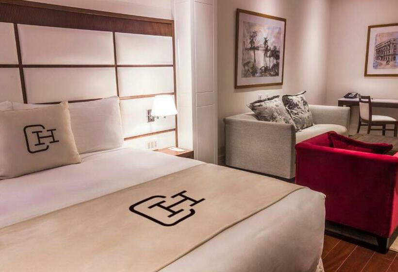 سوییت جونیور, Central Hotel Panama Casco Viejo