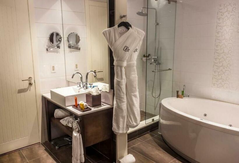 سوییت جونیور, Central Hotel Panama Casco Viejo