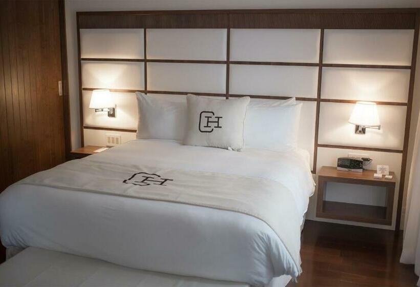 سوئیت پرزیدنت, Central Hotel Panama Casco Viejo