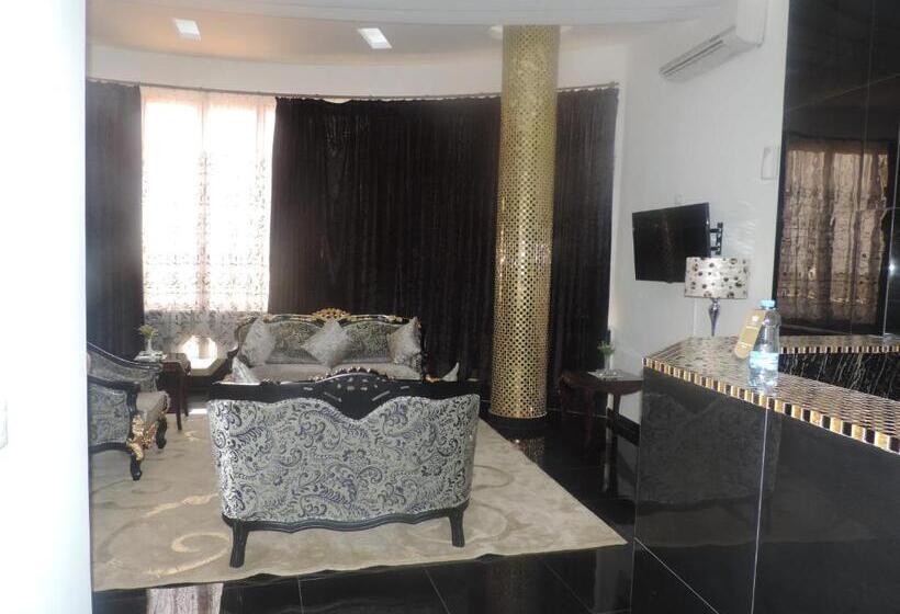 سوئیت رویال, Crown Hotel Juba