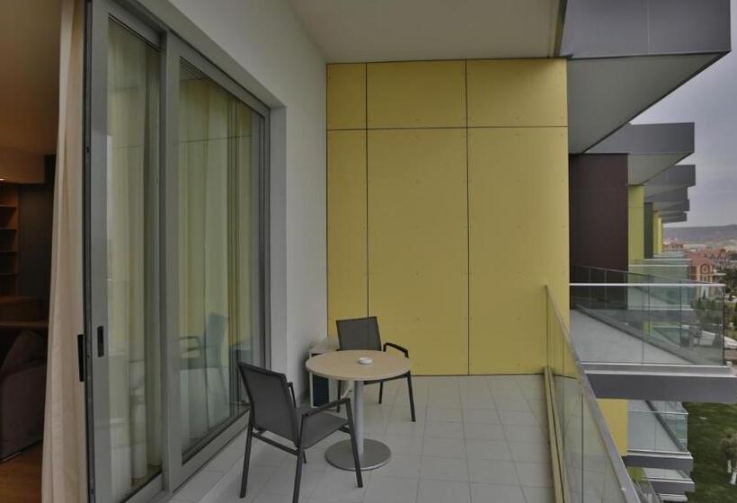 استودیوی استاندارد با چشم‌انداز دریا, Homebridge Hotel Apartments