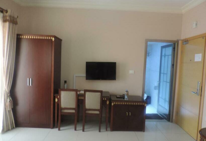 اتاق استاندارد, Crown Hotel Juba