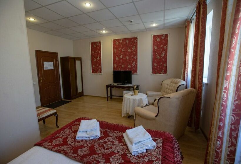 اتاق لوکس, N House