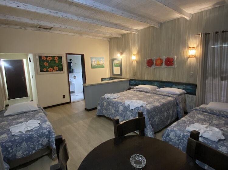 اتاق استاندارد چهار تخته, Palace