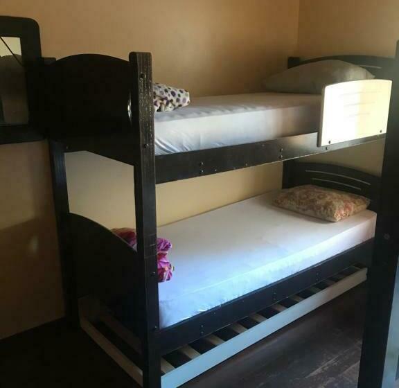 Economy Quadruple Room, Reges Hostel