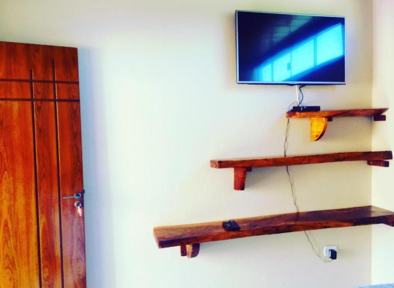 سوییت, Reges Hostel