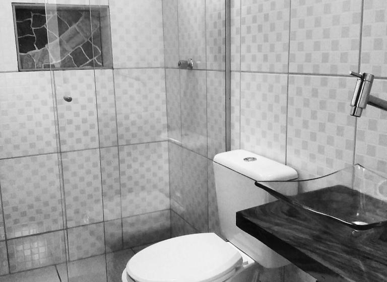 سوییت, Reges Hostel