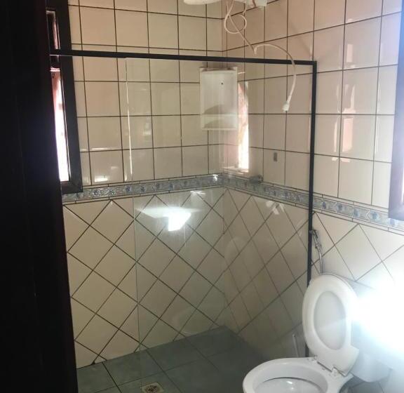 اتاق استاندارد چهار تخته, Reges Hostel