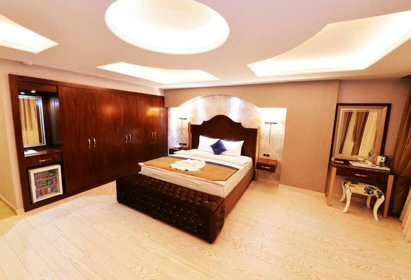 سوئیت با تخت بزرگ, Atlıhanpark