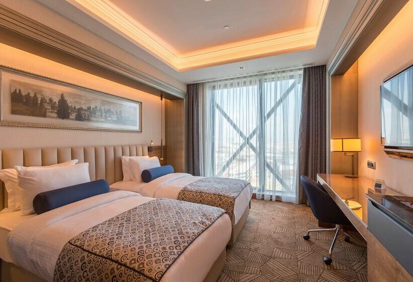 Superior Kamer met Uitzicht op de Stad, Golden Tulip Istanbul Bayrampasa