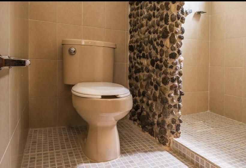 اتاق خانوادگی, Posada La Querencia
