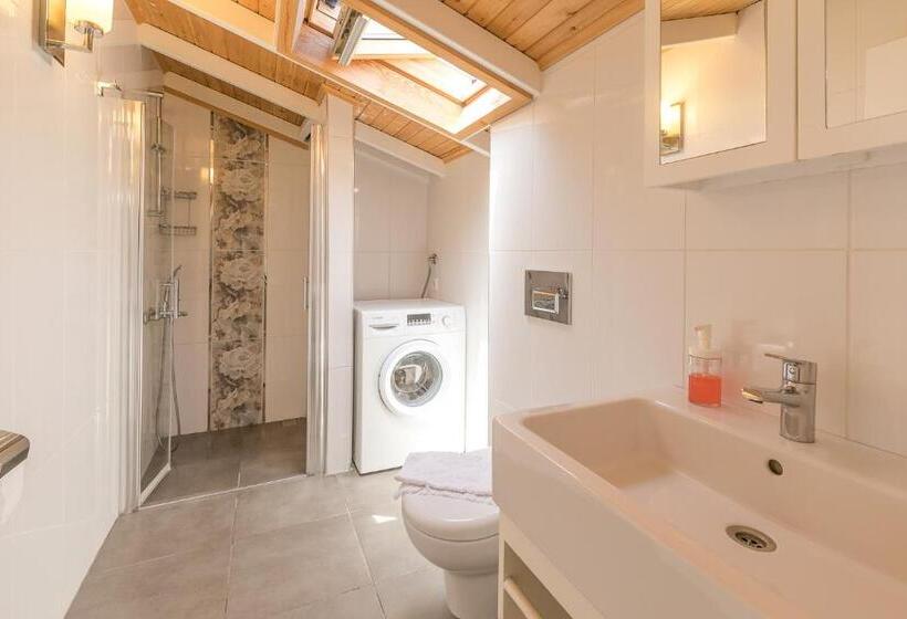 1 Bedroom Penthouse Apartment, Kasinn Apart
