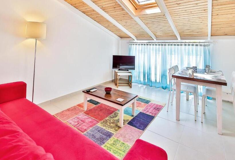 1 Bedroom Penthouse Apartment, Kasinn Apart