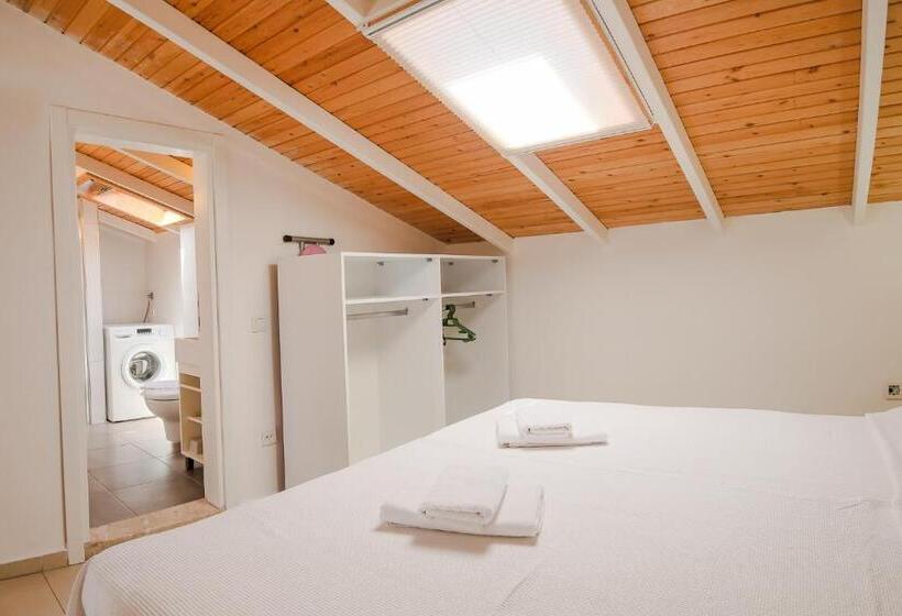 1 Bedroom Penthouse Apartment, Kasinn Apart