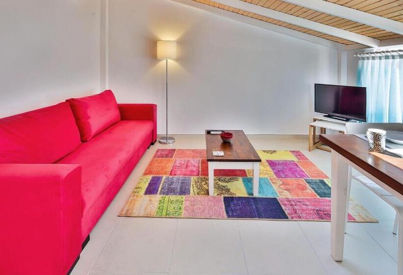 1 Bedroom Penthouse Apartment, Kasinn Apart