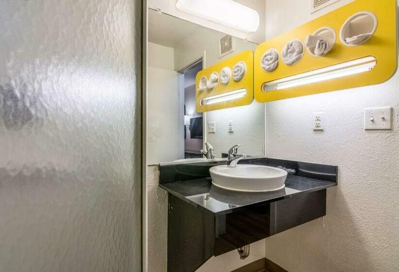 اتاق لوکس, Motel 6 lumberton, Nc