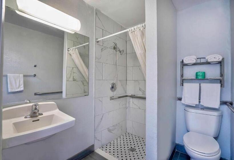 اتاق استاندارد برای معلولان, Motel 6 lumberton, Nc