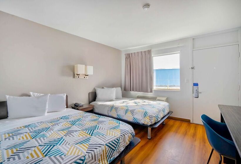 اتاق لوکس, Motel 6 lumberton, Nc