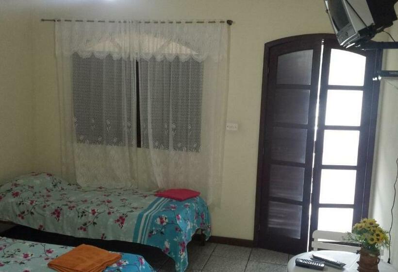 سوییت, Hospedaria   Hostel Gamboa
