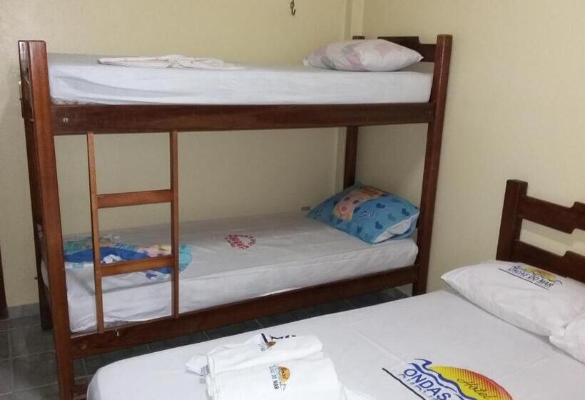 Economy Quadruple Room, Ondas Do Mar