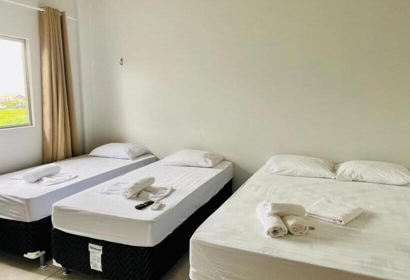 Economy Quadruple Room, Ondas Do Mar