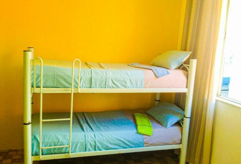 اتاق استاندارد چهار تخته, Hostel Da Providência