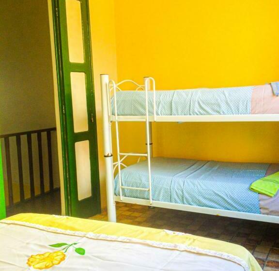 اتاق استاندارد چهار تخته, Hostel Da Providência