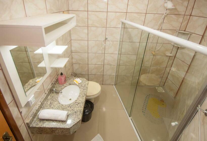 اتاق استاندارد سه نفره, Penha
