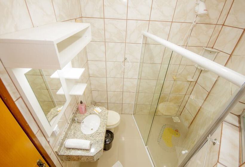 اتاق استاندارد سه نفره, Penha