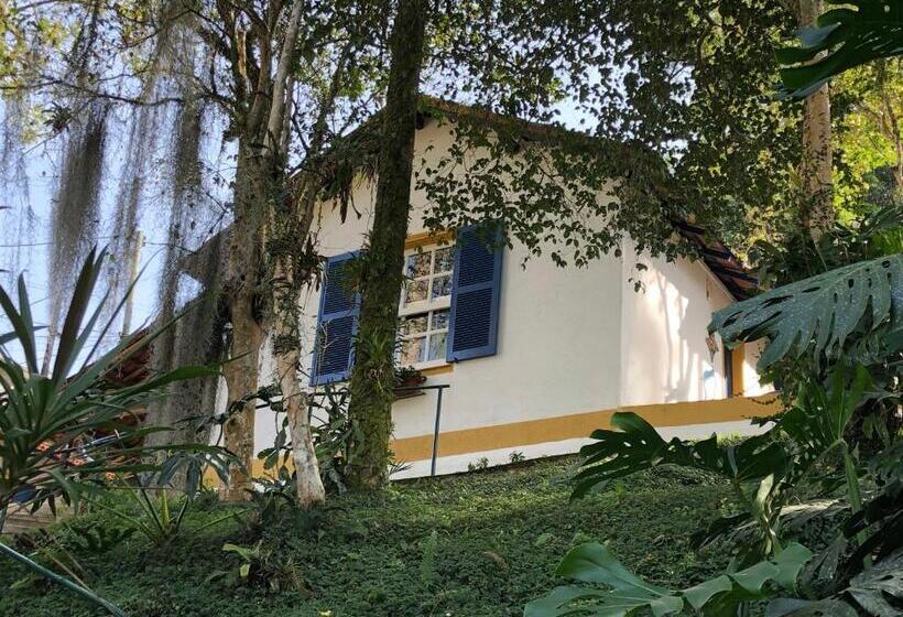کلبه ییلاقی, Pousada Vila Brasil