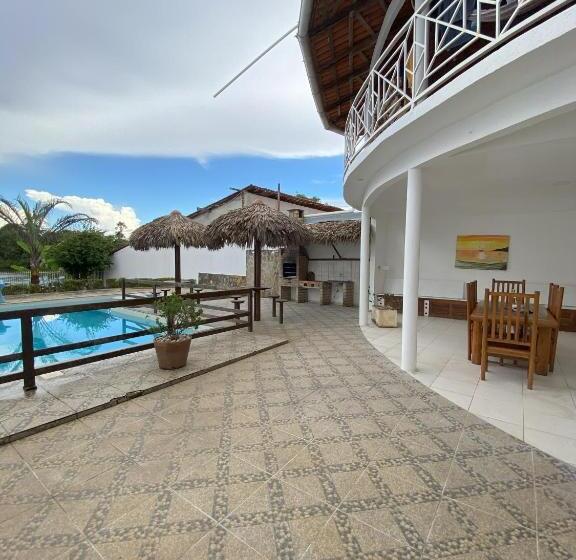 اتاق استاندارد سه نفره, Casa Do Professor Hostel