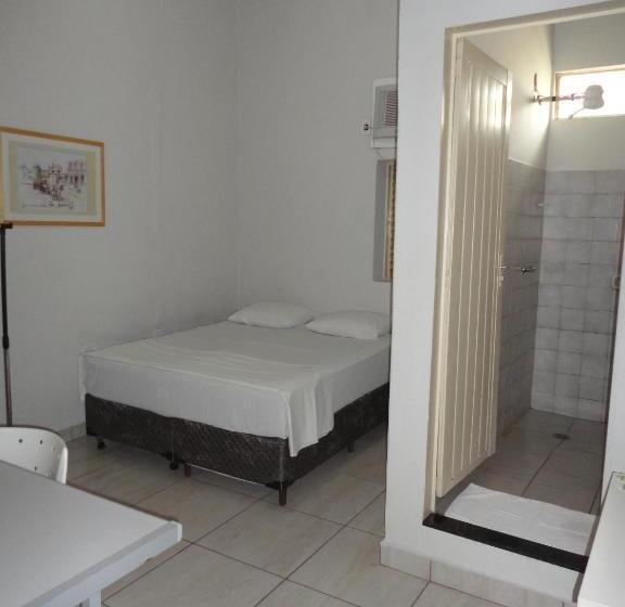 اتاق اکونومی, Grande Hotel Araçatuba