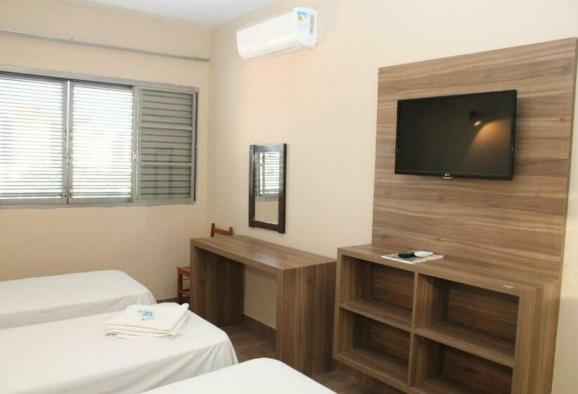 Economy Triple Room, Espigão Palace