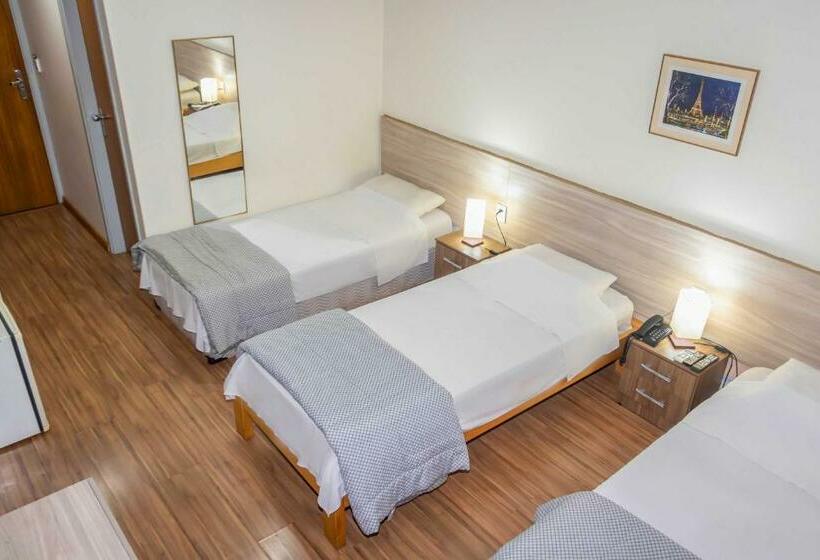 اتاق استاندارد سه نفره, Portucali