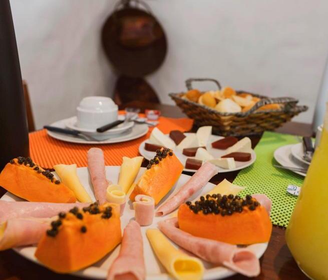 اتاق خانوادگی, Pousada Do Sol