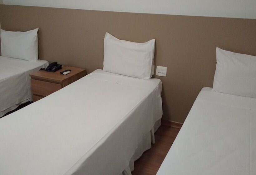 اتاق استاندارد سه نفره, Lord Hotel Aeroporto Confins
