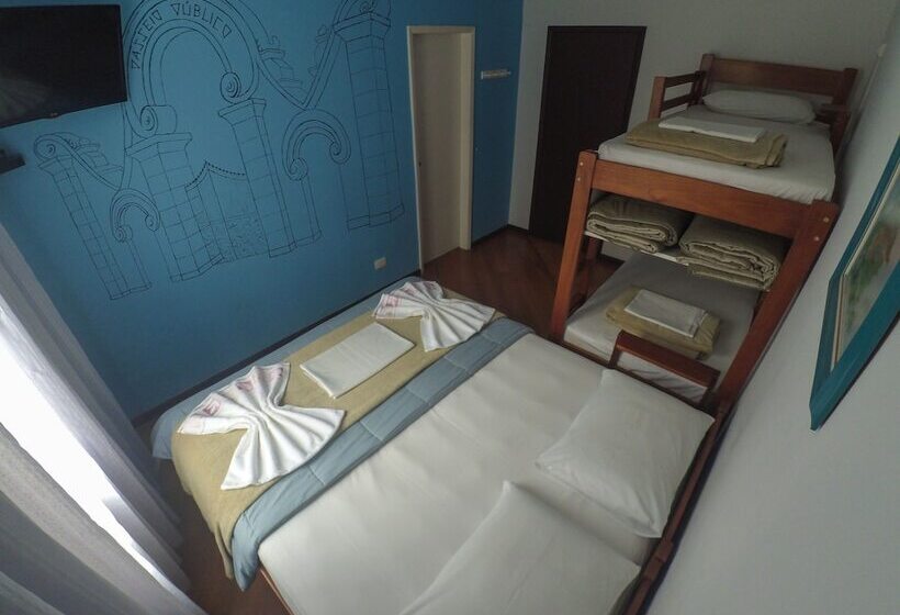 اتاق استاندارد چهار تخته, Jardim Botânico House