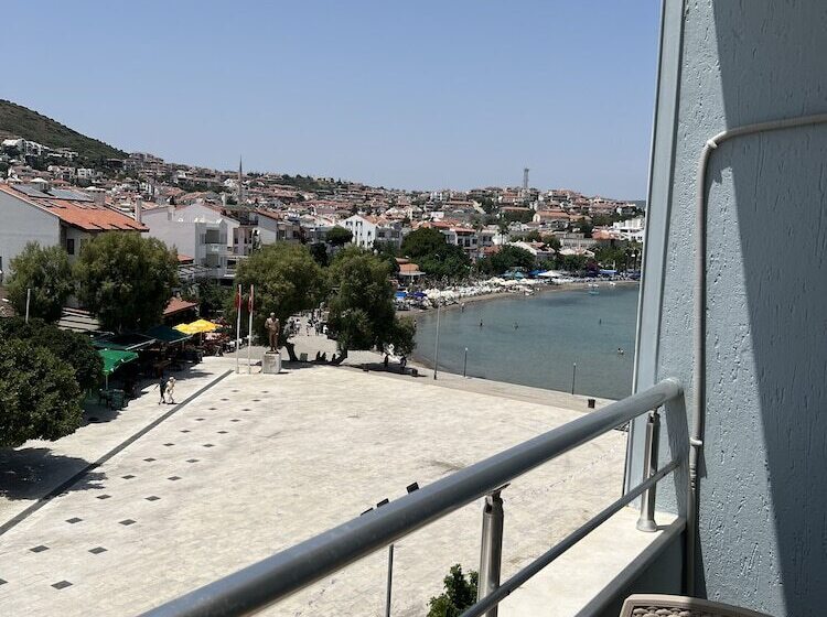 اتاق اساندارد با چشم‌انداز جانبی به دریا, Datca Deniz