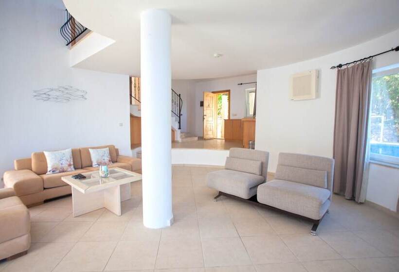 سوییت با استخر, Mekvin Hotels Deniz Feneri Lighthouse