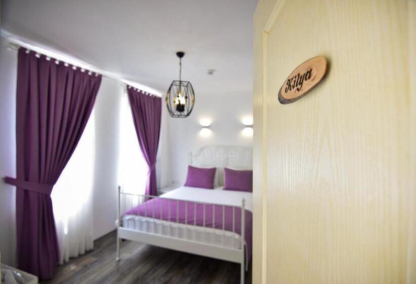 اتاق اکونومی, Faro Alacati