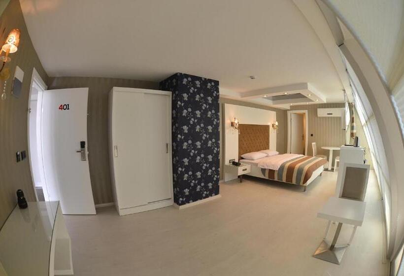 سوئیت با بالکن, Sahin Hotel 2