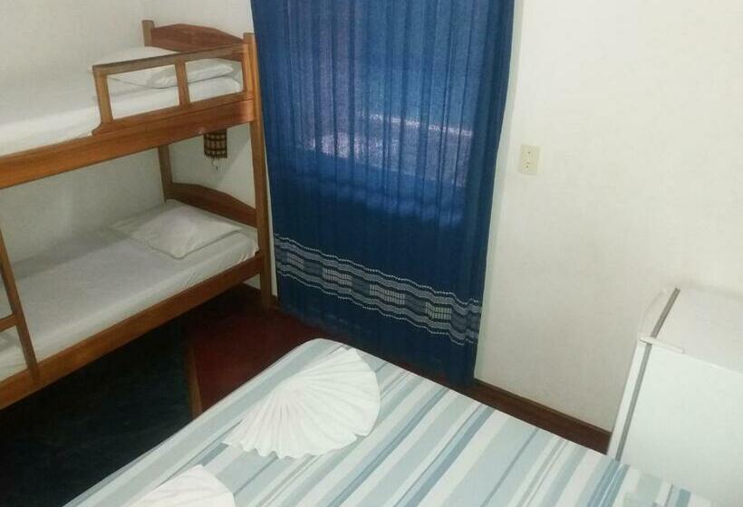 اتاق استاندارد چهار تخته, O Pharol Hostel E Pousada
