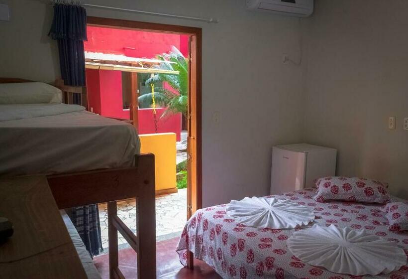 اتاق استاندارد چهار تخته, O Pharol Hostel E Pousada