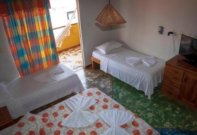 اتاق سوپریور چهار تخته, O Pharol Hostel E Pousada