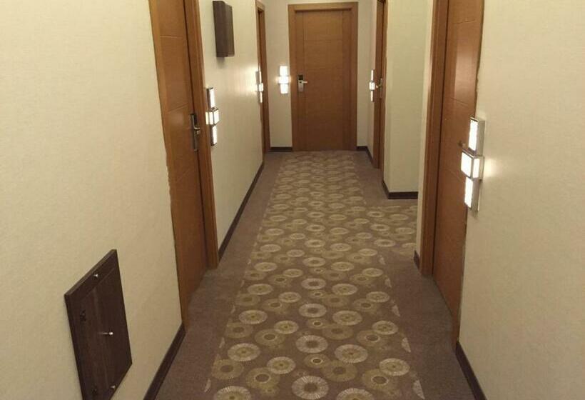 اتاق استاندارد سه نفره, Cenas Otel