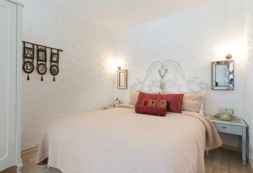 اتاق اکونومی, Chigdem Hotel Special Category