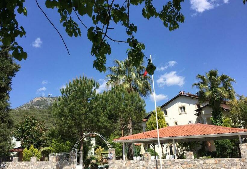 اتاق خانوادگی, Göcek Selya