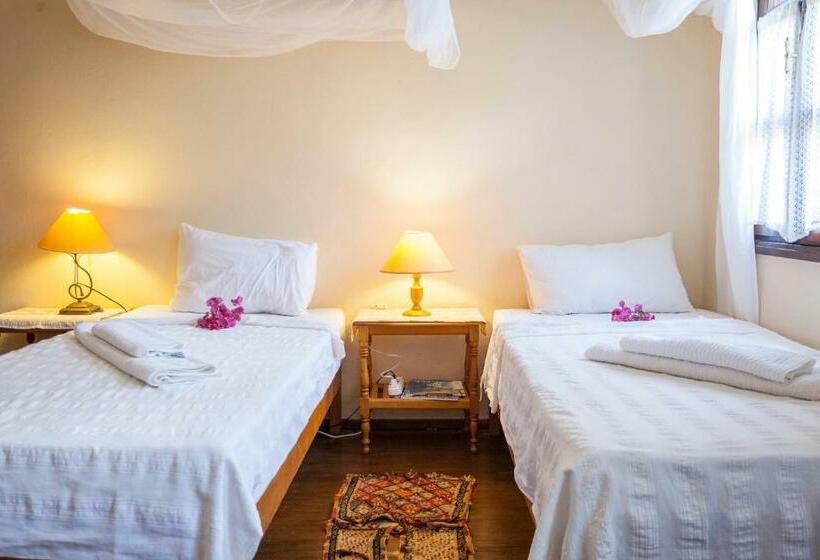 اتاق استاندارد, Kalkan Turk Evi