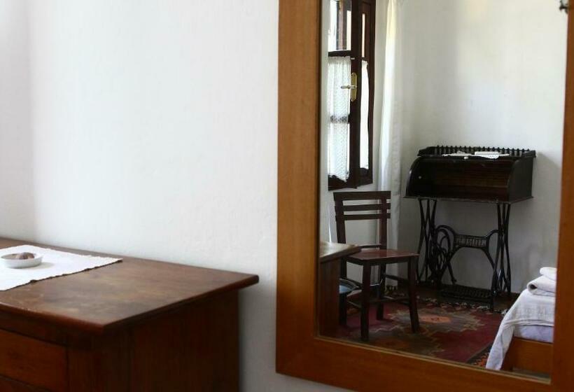 اتاق استاندارد, Kalkan Turk Evi